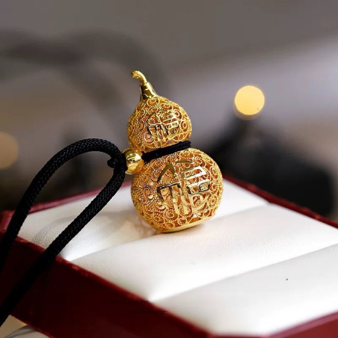 Golden silk blessing rhyme gourd