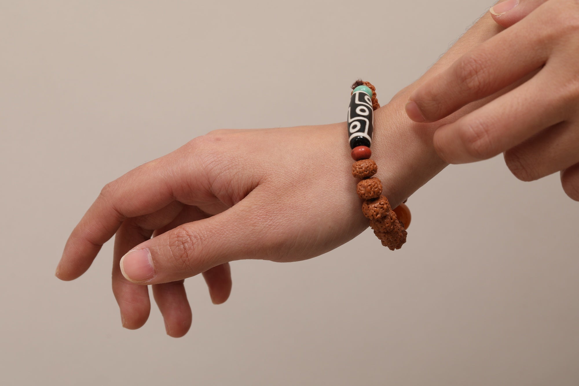 Tianzhu Vajra Bodhi attrae ricchezza positiva e negativa, migliora la ricchezza e la carriera.