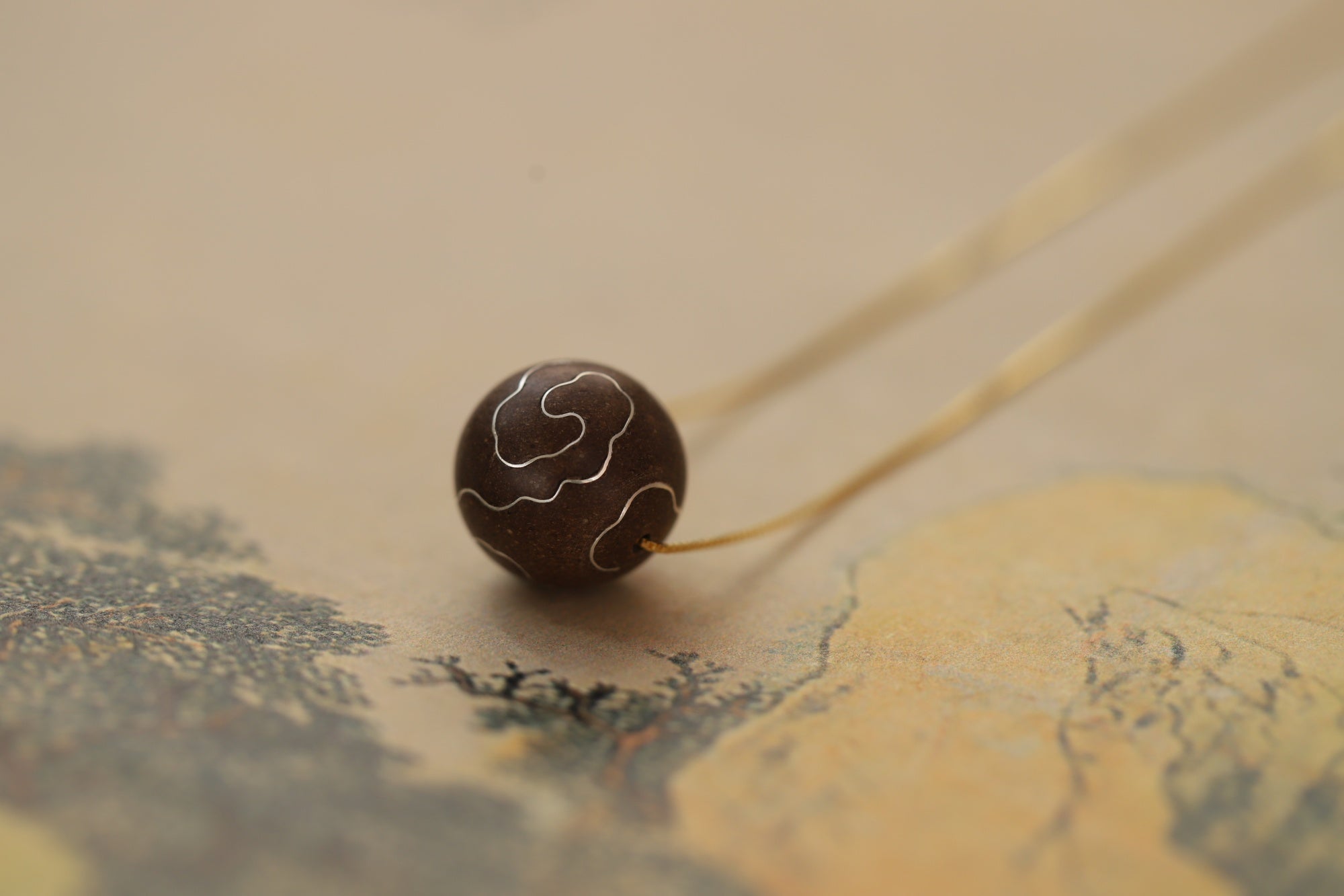Fragrance good luck necklace- Wear it in seconds to become a gentle beauty